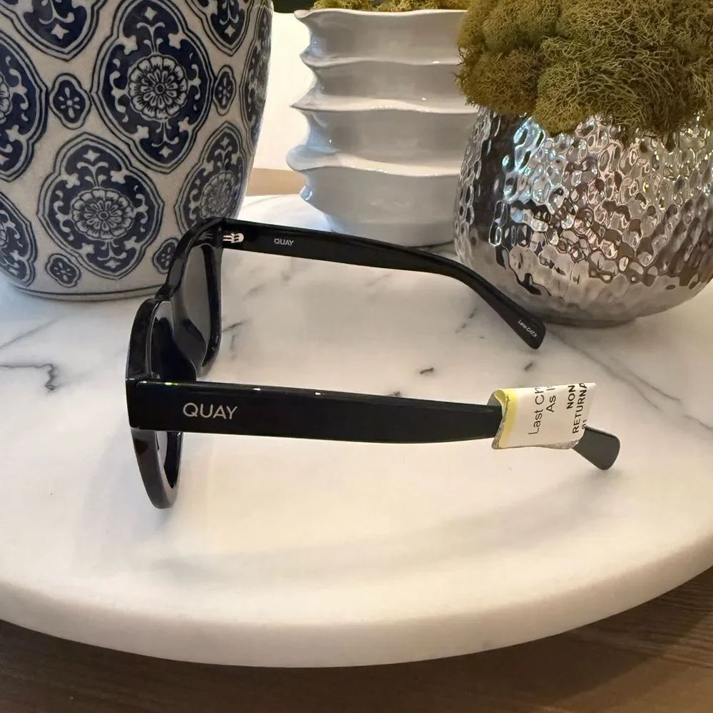 ⭐️ QUAY After Hours Square Sunglasses POLARIZED - Picture 3 of 7